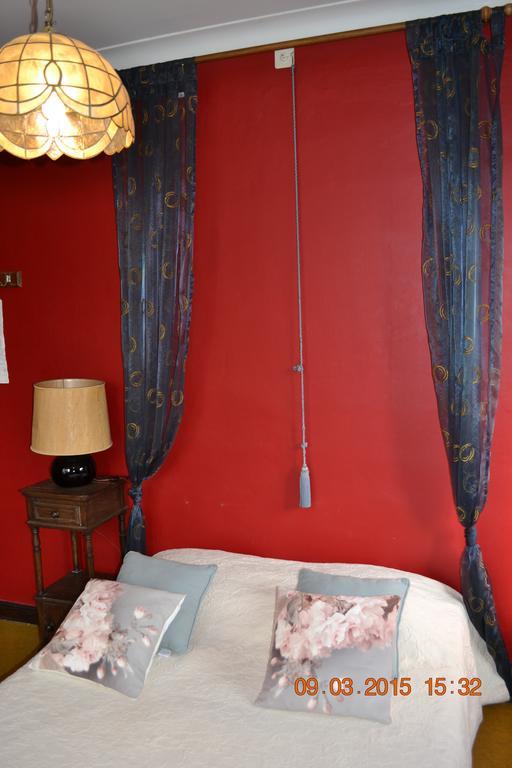 Auberge Au Naturel Des Ardennes 로셰하우트 객실 사진