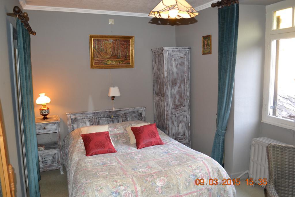 Auberge Au Naturel Des Ardennes 로셰하우트 객실 사진